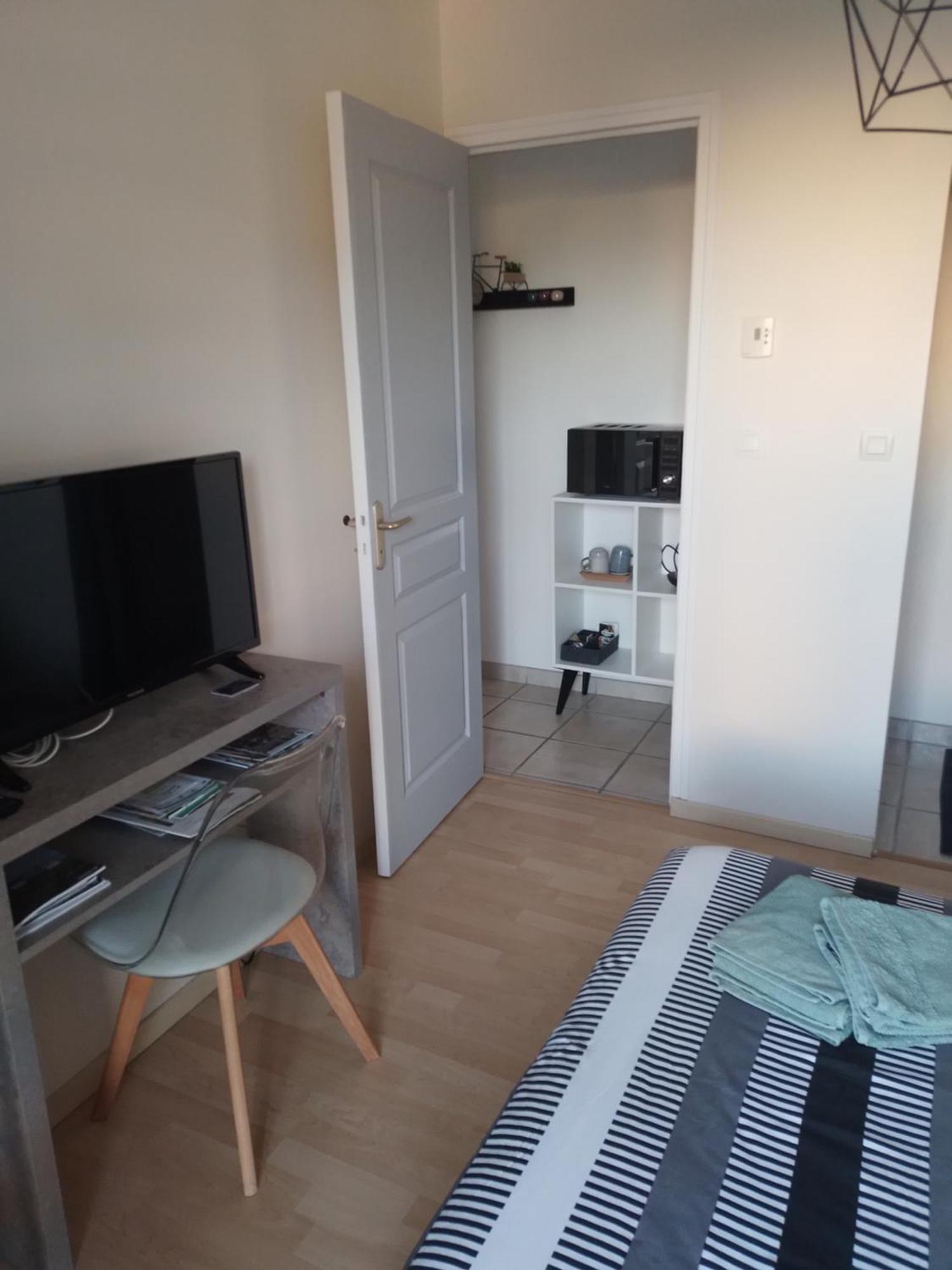 Chambre Agreable Au Calme Saint-Hilaire-Petitville Exterior foto